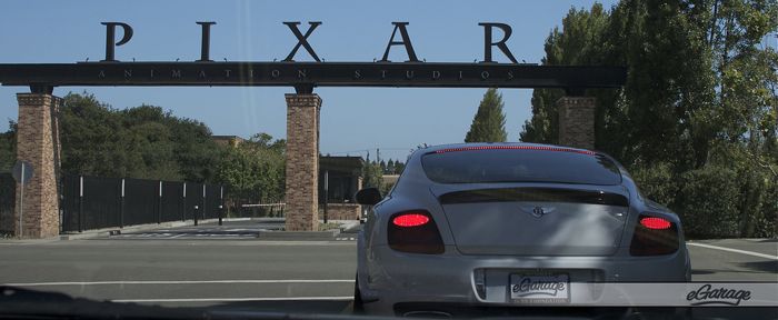 Pixar 11 Cars 2: Pixar Studios Motorama