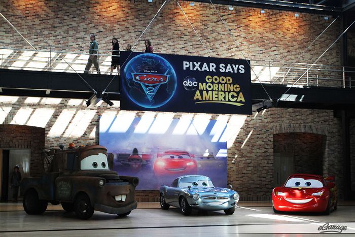 Pixar 21 Cars 2: Pixar Studios Motorama