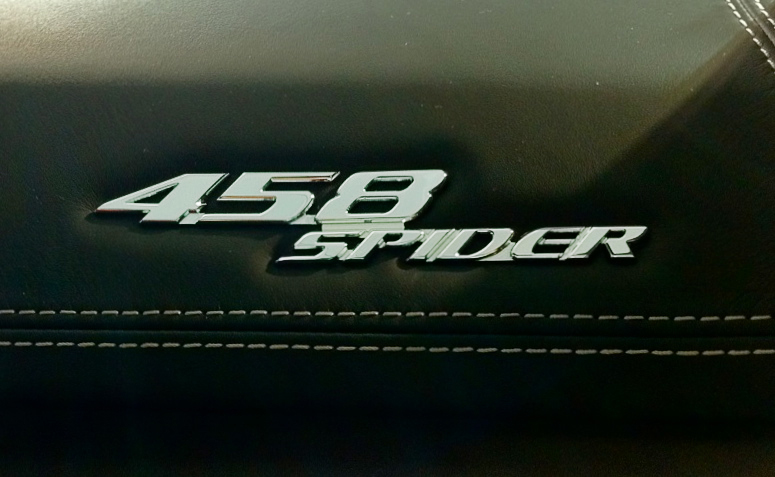 Ferrari 458 Spider LOGO