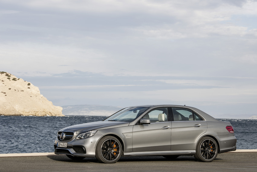 12C1285 065 2013 Mercedes Benz E63 AMG 4 Matic